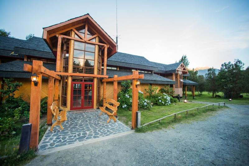 Yelcho En La Patagonia Hotell Coyhaique Exteriör bild